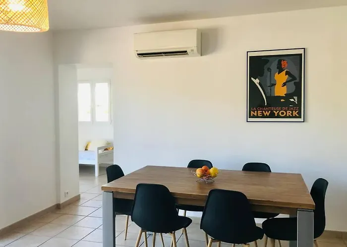 Bel Dans à La Campagne Proche D’ajaccio Poggi